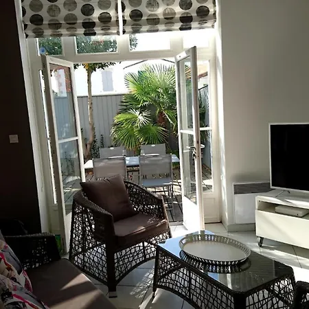 Charme Et Confort Dans St Martin De Re Terrasse & Parking 公寓