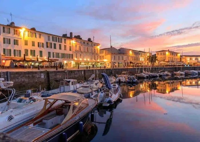 Charme Et Confort Dans St Martin De Re Terrasse & Parking Saint-Martin-de-Ré
